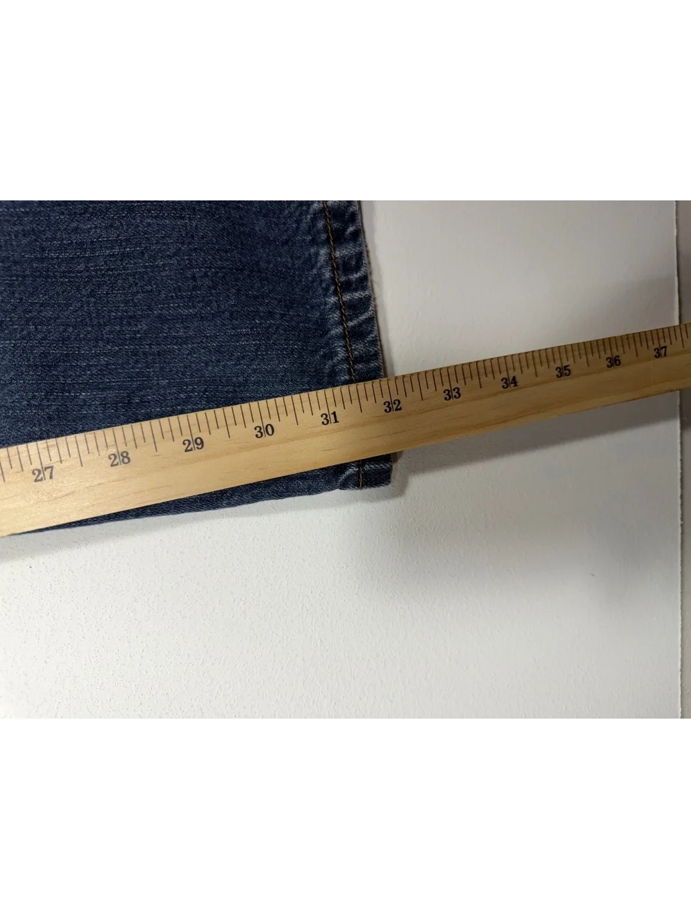 Calvin Klein Jeans Mens 32 Straight Leg Blue Denim Medium Wash Pants